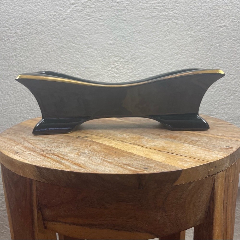 Vintage l 50s Mid-Century Mod Kitsch Glossy Black Gold Trim Long Footed Planter - Picture 4 of 15